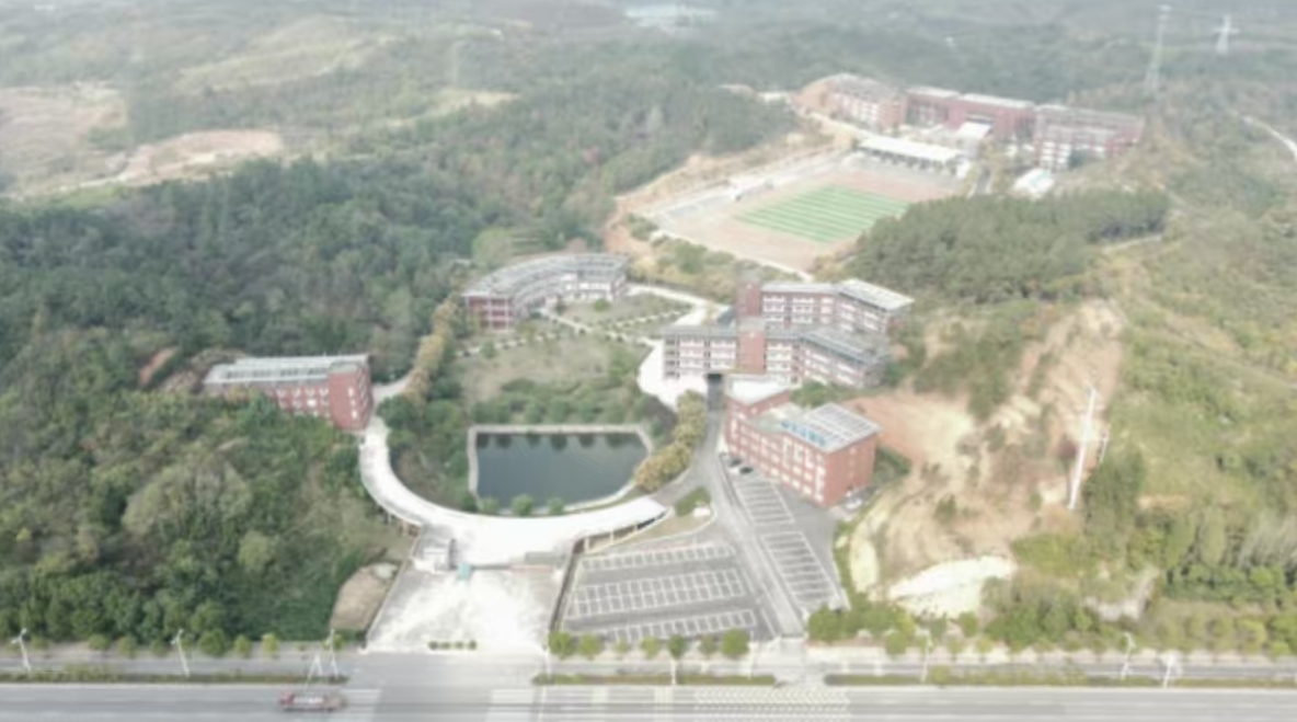 20250522155539058162.png 标的照片.png